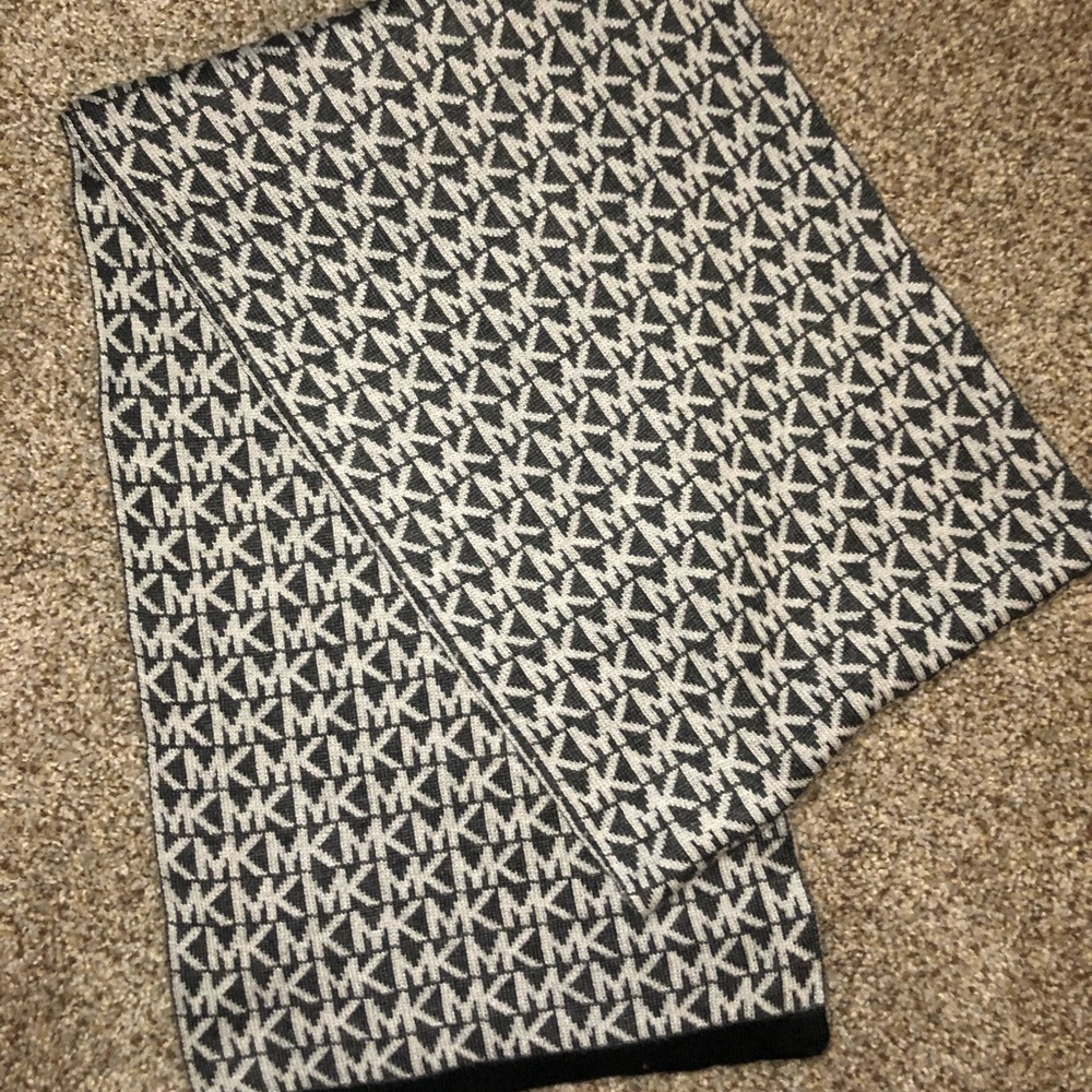 Michael Kors Scarf